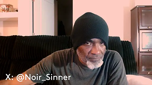 sinnernoir online show from June 17, 2026, 4:01 am