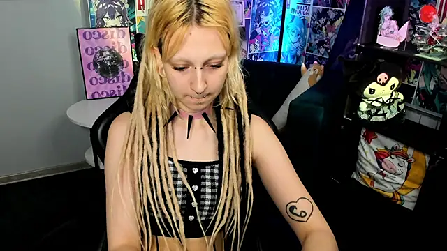 Lexy-Woorhez online show from March 15, 2025, 2:12 pm