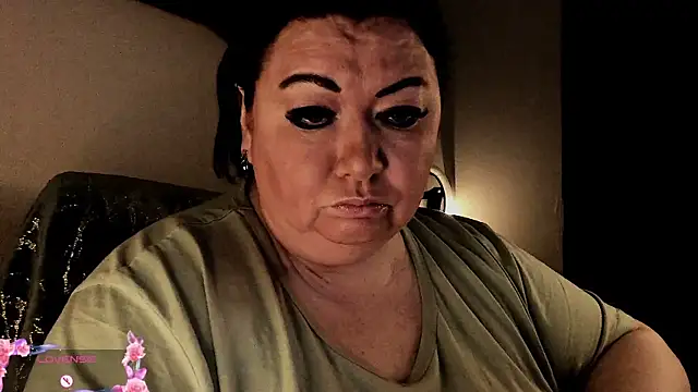 Snapshot of SexxyDreams1 chatting on October 13, 2025, 4:47 am SexxyDreams1 online show from October 13, 2025, 4:47 am