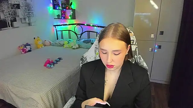 Snapshot of LinaTruly chatting on May 25, 2026, 9:13 pm LinaTruly online show from May 25, 2026, 9:13 pm