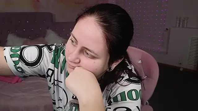 Ruby Rubarb online show from January 25, 2025, 2:58 pm