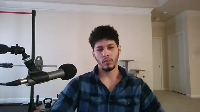 Snapshot of DamnKevin chatting on February 25, 2025, 2:37 pm DamnKevin online show from February 25, 2025, 2:37 pm