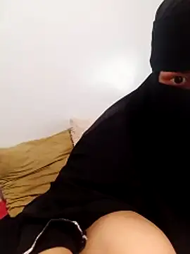 Kamilya 767 online show from October 16, 2025, 1:52 pm