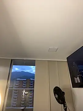 NicoleCut online show from September 18, 2025, 10:40 am