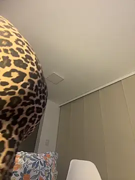 NicoleCut online show from March 10, 2026, 10:08 am