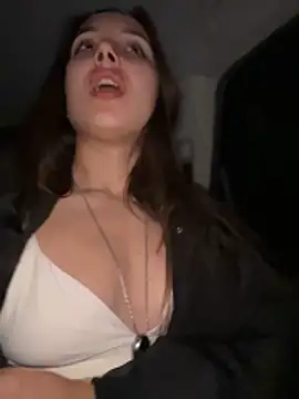 VelvetVixenI online show from December 2, 2025, 7:15 pm