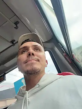 adam-rivera online show from March 3, 2026, 9:11 pm