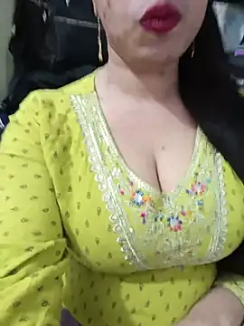 Snapshot of Haniya-143 chatting on June 27, 2026, 10:27 pm Haniya-143 online show from June 27, 2026, 10:27 pm