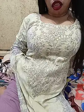 Snapshot of Haniya-143 chatting on June 26, 2026, 11:21 pm Haniya-143 online show from June 26, 2026, 11:21 pm