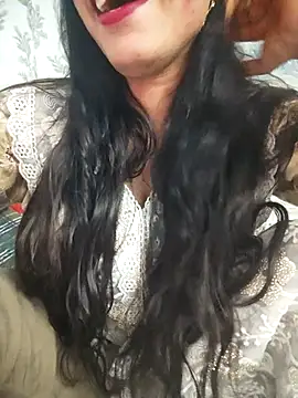 Snapshot of Haniya-143 chatting on July 3, 2026, 11:17 am Haniya-143 online show from July 3, 2026, 11:17 am