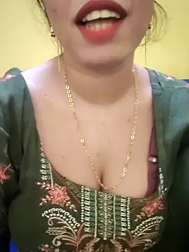 Haniya-143 online show from October 7, 2025, 8:32 pm