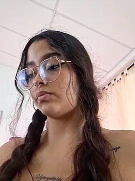 Ariana Pierce online show from June 12, 2026, 3:10 pm