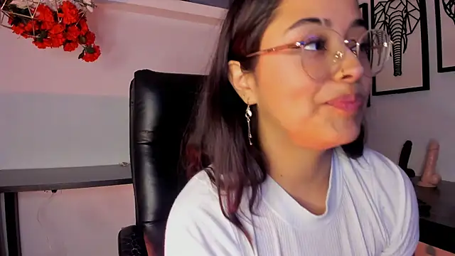 Ariana Pierce online show from January 29, 2025, 4:47 am