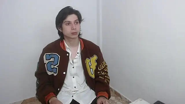 Snapshot of pervertsteens3 chatting on February 3, 2026, 3:04 am pervertsteens3 online show from February 3, 2026, 3:04 am