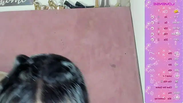 salomezanin online show from March 16, 2025, 6:55 pm