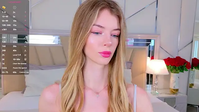 MeganMour online show from April 22, 2026, 5:47 am