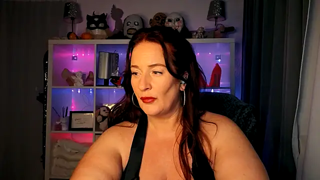 Engel mia online show from October 28, 2025, 9:47 pm