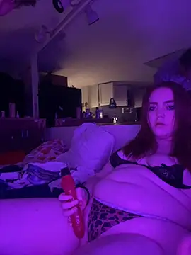 bree4205 online show from December 12, 2024, 1:32 am