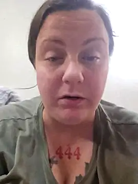 PeakabumPromo online show from October 31, 2025, 1:02 am