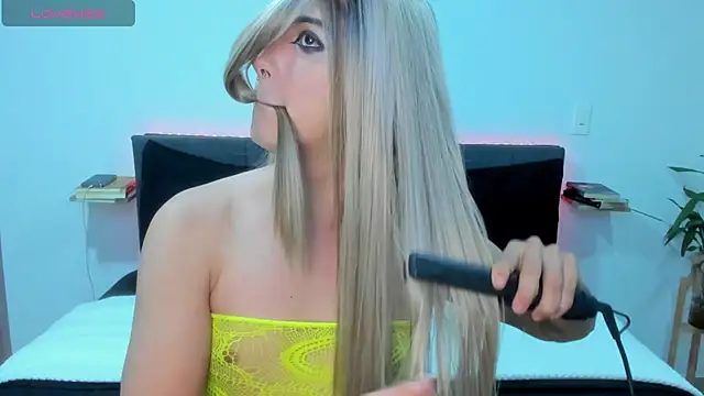 ashley sans2000 online show from October 12, 2025, 9:43 am