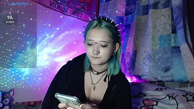 Snapshot of Milten-Trish chatting on October 1, 2025, 6:34 pm Milten-Trish online show from October 1, 2025, 6:34 pm