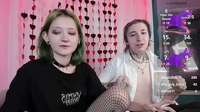Snapshot of Milten-Trish chatting on February 18, 2025, 8:47 pm Milten-Trish online show from February 18, 2025, 8:47 pm