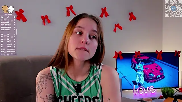 Snapshot of FalineDowlen chatting on February 20, 2026, 1:46 am FalineDowlen online show from February 20, 2026, 1:46 am