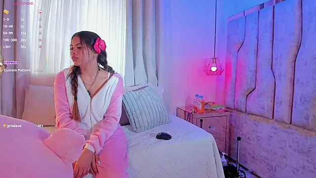 giorgia 13 online show from September 26, 2025, 8:49 pm