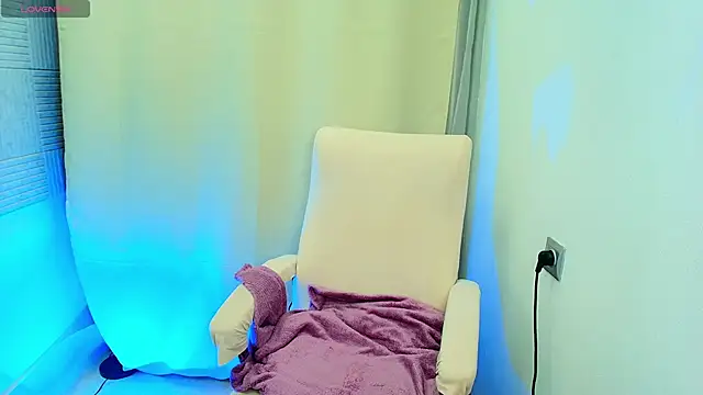 TrishaBerry online show from January 23, 2025, 10:32 am