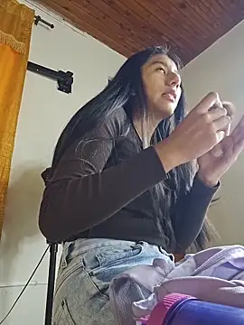 CarlaAlvez online show from March 31, 2026, 1:46 pm