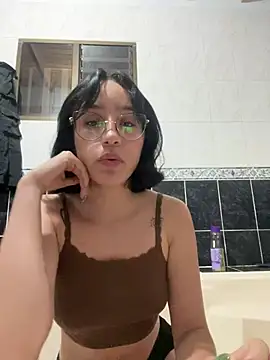 Snapshot of jaade_evergreen chatting on January 14, 2026, 2:59 am jaade evergreen online show from January 14, 2026, 2:59 am