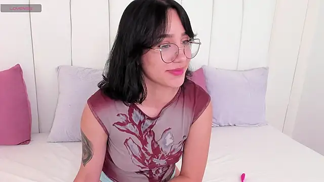 Snapshot of jaade_evergreen chatting on February 11, 2026, 6:41 pm jaade evergreen online show from February 11, 2026, 6:41 pm