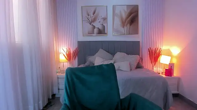 Snapshot of _lara1 chatting on June 26, 2026, 8:14 pm lara1 online show from June 26, 2026, 8:14 pm