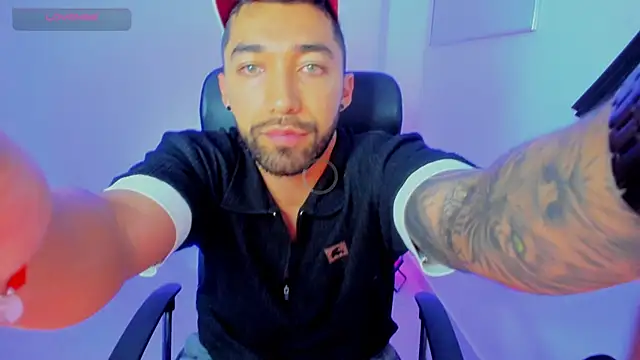 Snapshot of Sweet_and_caramel chatting on February 14, 2026, 8:58 am Sweet and caramel online show from February 14, 2026, 8:58 am