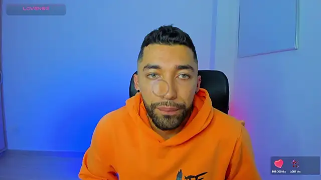 Snapshot of Sweet_and_caramel chatting on February 4, 2026, 10:32 am Sweet and caramel online show from February 4, 2026, 10:32 am