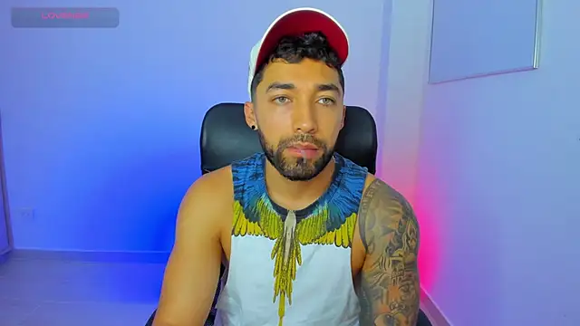 Snapshot of Sweet_and_caramel chatting on February 1, 2026, 12:14 pm Sweet and caramel online show from February 1, 2026, 12:14 pm