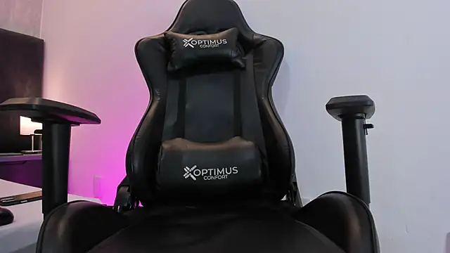 Freyaa   online show from November 21, 2025, 9:36 pm