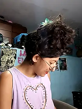 LoveElectra online show from October 7, 2025, 10:55 pm