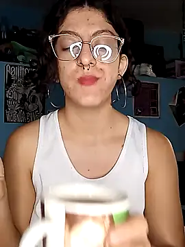 LoveElectra online show from January 19, 2025, 2:06 pm