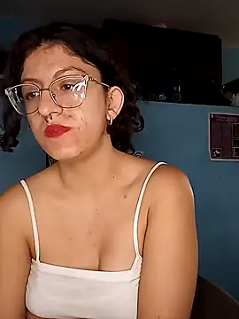 LoveElectra online show from January 20, 2025, 2:36 pm