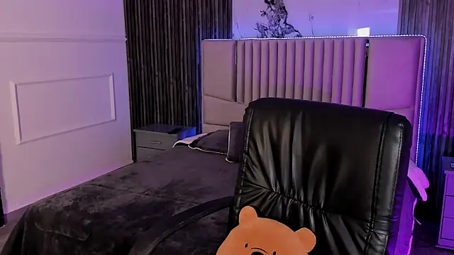 Lillyortiz online show from October 9, 2025, 8:09 pm