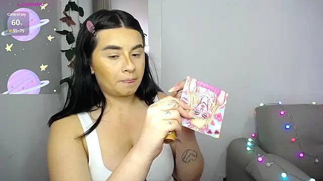 SaraBraun  online show from February 18, 2025, 7:41 pm