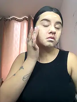 SaraBraun  online show from October 29, 2025, 4:39 pm