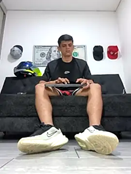 Snapshot of boss_of_cash chatting on March 16, 2026, 3:48 pm boss of cash online show from March 16, 2026, 3:48 pm