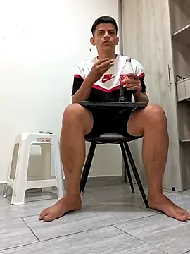 Snapshot of boss_of_cash chatting on March 24, 2026, 5:24 pm boss of cash online show from March 24, 2026, 5:24 pm