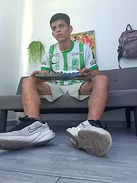 Snapshot of boss_of_cash chatting on March 14, 2026, 4:35 pm boss of cash online show from March 14, 2026, 4:35 pm