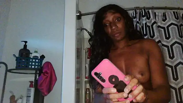 LuckiXCX online show from December 19, 2025, 11:40 pm