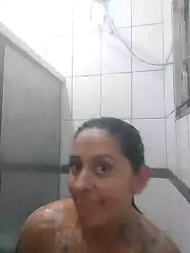 baixinhaloira online show from January 11, 2025, 1:06 am