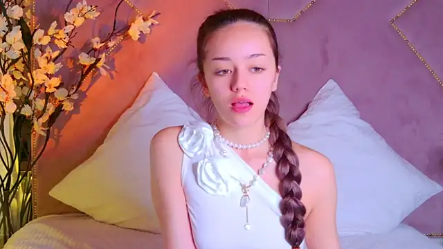 STELLA RICH online show from October 11, 2025, 8:32 pm