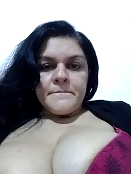 Snapshot of angelinakastro chatting on December 16, 2024, 2:25 am angelinakastro online show from December 16, 2024, 2:25 am